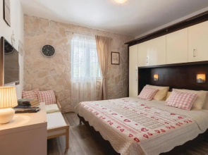 Apartments Jelavić
