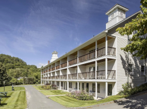 Fairbanks Inn