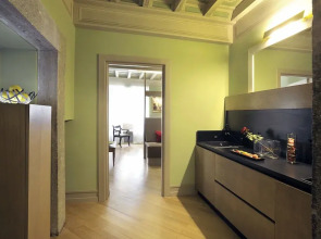 Raffaello Charmsuite