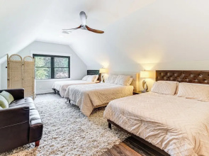 Private Sauna & Game Room: Lakefront Moneta Gem