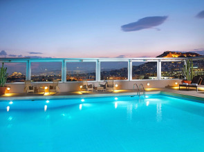 Отель Divani Caravel