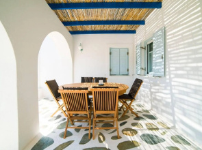 Ocean Villa in Paros