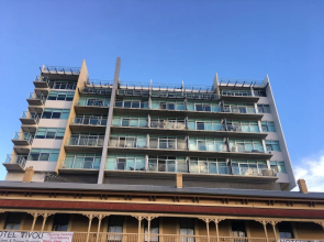 City Escape 3BD in Adelaides East End 7