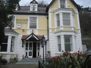 Bron Orme Hotel