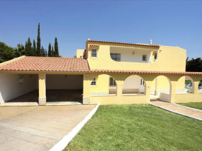 Outstanding Villa With Heated Pool