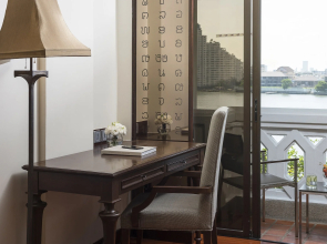 Anantara Riverside Bangkok Resort