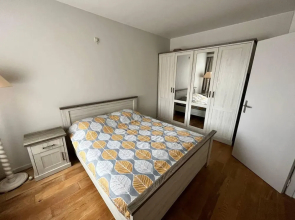 Spacious 2 Bedroom App in the Center With Terrace
