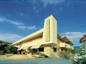 Yellow Park Hotel