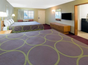 Super 8 Crescent City