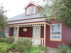 Swansea Cottages & Lodge Suites