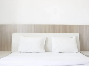 Minimalist Studio Apartment at The Suite @Metro