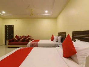 OYO 27635 Hotel Haripriya