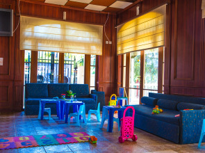 Sunrise Family Resort