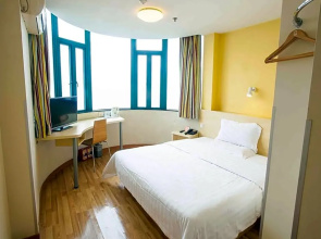 7 Days Inn Jiangmen Xinhui Pedestrian Street Branch