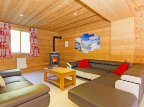 Luxury Chalet in Saint-Martin-de-Belleville with Balcony