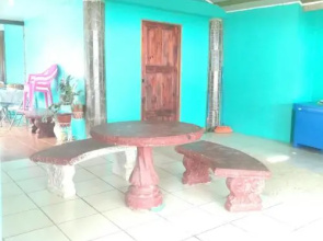 Brisas Del Mar Dominical 1