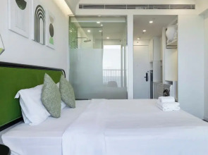 Capella Apartment Fireworks & Ocean View