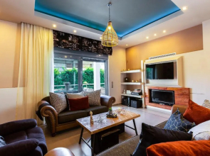 Inn Villa, impeccable location, By ThinkVilla