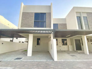 Marco Polo - Peaceful & Spacious 3BR Villa Close to Akoya Park