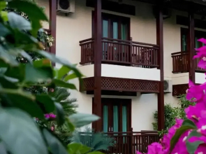 Singgahsana Villa