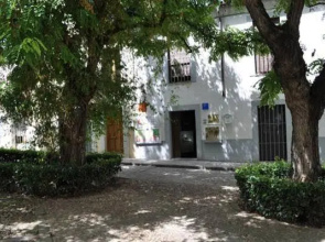 Apartamentos La Casa Pintada