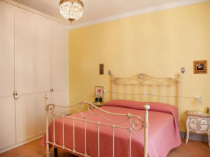 Appartamento di Lusso in Borgo Storico Toscano
