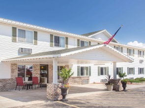 Super 8 by Wyndham Escanaba