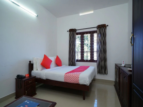 OYO 16158 Firdows Homes Adimali