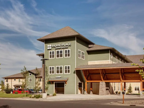 Clarion Hotel & Suites Williston