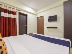 Spot On Dhn582 Hotel Inn House