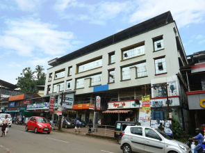 OYO 15560 Assent Inn