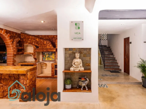 Vica Guest House