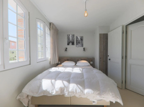 Pleasant House for 8 People & 12 m Mooring