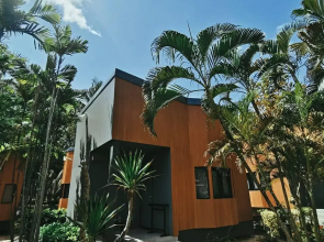 Coco Pino Bankrut Beach Resort.