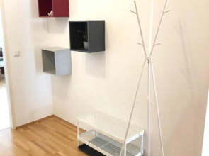 Bright apartment with a free parking garage @ Wienerberg
