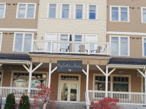 Pemberton Gateway Village Suites Hotel