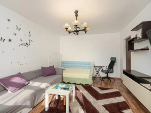 Stone Gate Apartment #2