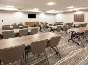 Staybridge Suites Louisville Expo Center by IHG