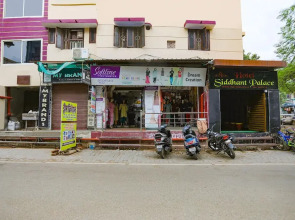 Fabhotel Prime Siddhant Palace