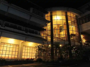 Nuwis Hotel & Convention