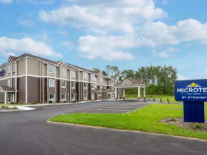 Microtel Inn & Suites by Wyndham Amsterdam