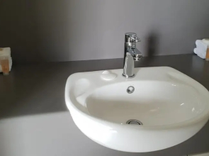 Royal Motel Miles, 4 Star, Free Wifi