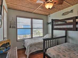Walk to Ocean: Coastal Surfside Beach Bungalow!