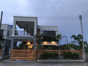 Banpuck Huahin Numnueng Pool Villa