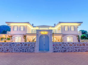 Otel Mavi Beyaz Datça