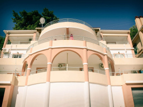 Harbour View Apartments
