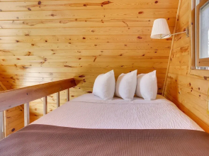 Cozy Keystone Cabin: Hot Tub, 3 Mi to Mt Rushmore!