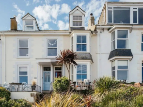 6 Barnoon Terrace