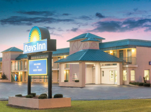 Days Inn by Wyndham West Point