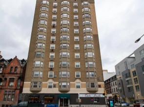 2135 Walnut Street Enjoy Sunsets at 1BR Home at Rittenhouse Square